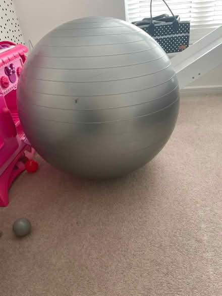 Photo of free Large Pregnancy Yoga ball (Harlow CM18) #2