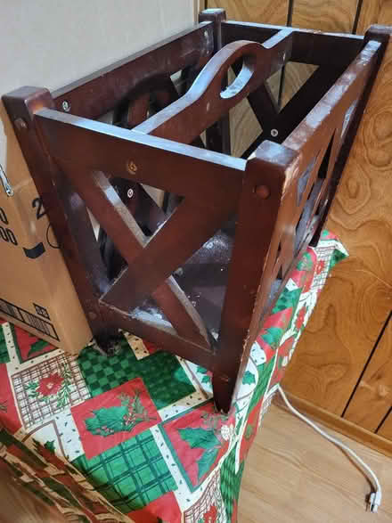 Photo of free Magazine Rack (Erindale Woodlands) #1