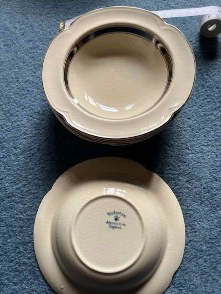Photo of free Set of 6 yellowish bowls (Fleetville AL1) #1