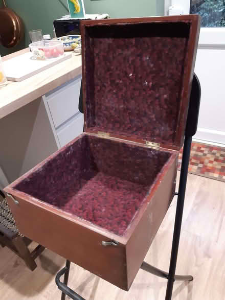 Photo of free Wooden box (TN24) #2
