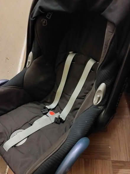 Photo of free Maxi cosi Car seat (Croydon) #1