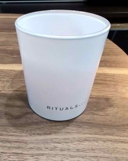 Photo of free Rituals of Sakura candle (Millwall E14) #1