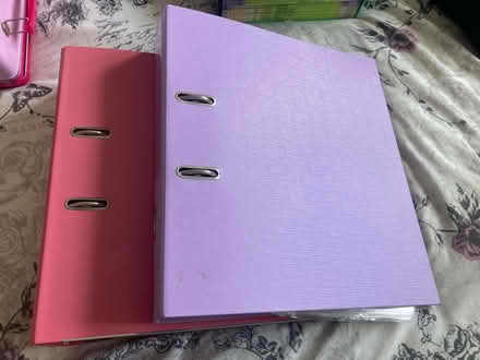 Photo of free 2 folders with inner pockets (Bow E3) #1