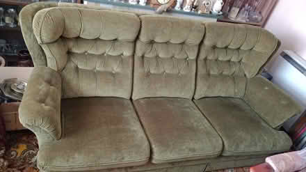 Photo of free sofa (DA7) #1