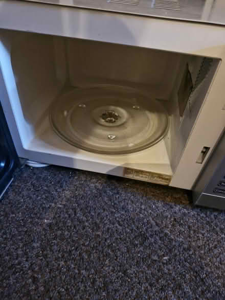 Photo of free Microwave (SS0) #1