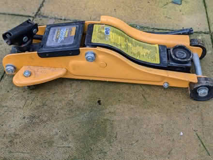 Photo of free 2tn trolley jack (Bristol North / Stoke Gifford) #2