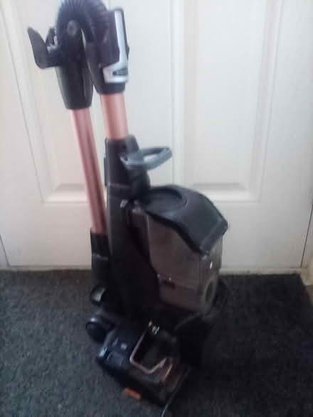 Photo of free Shark vacuum cleaner (Leamington Spa CV32) #2