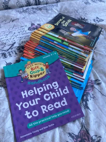 Photo of free Biff chip kipper book collection (Bow E3) #1