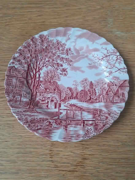 Photo of free Red 8" 'Cotswold' plate (Bedhampton PO9) #1