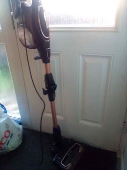 Photo of free Shark vacuum cleaner (Leamington Spa CV32) #1
