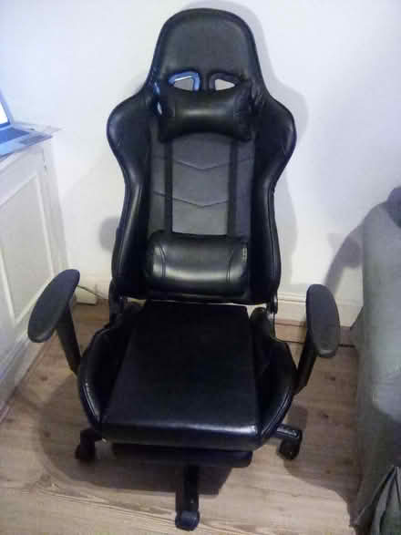 Photo of free Recliner gaming chair foot rest (Shepherds Bush W12) #2