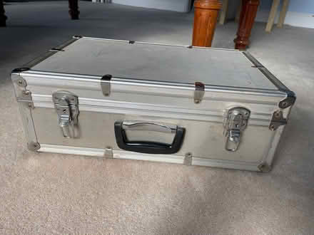 Photo of free Photographic case (Walton Manor OX2) #1