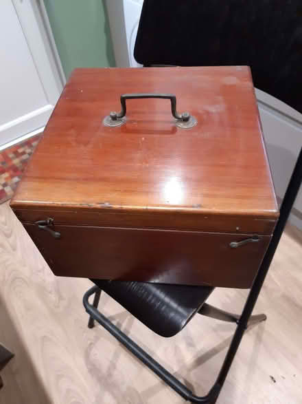 Photo of free Wooden box (TN24) #1