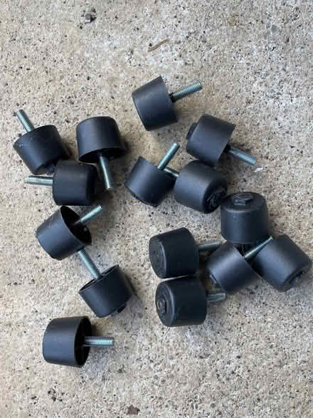Photo of free Screw in feet (Cam GL11) #1