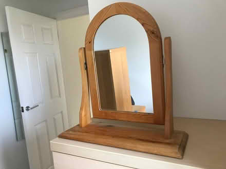 Photo of free Dressing table mirror (Radlett WD7) #1