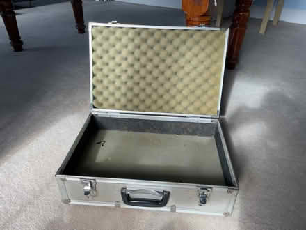 Photo of free Photographic case (Walton Manor OX2) #2