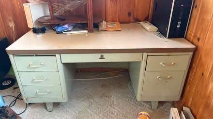 Photo of free 1950s tanker desk (New lenox) #1