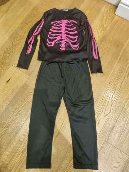 Photo of free Halloween outfit (Arborfield Garrison RG2) #1