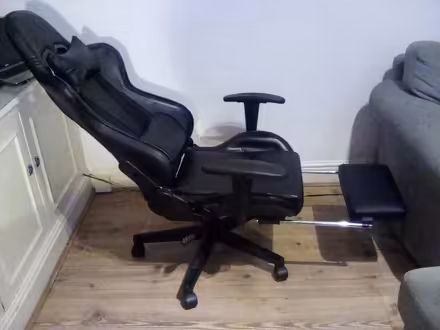 Photo of free Recliner gaming chair foot rest (Shepherds Bush W12) #1