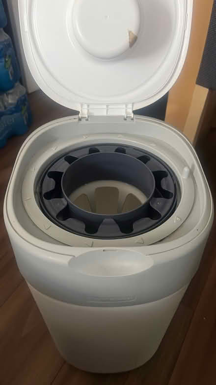 Photo of free Diaper bin (SE19 3ST) #2