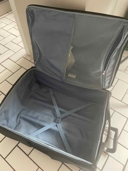 Photo of free Suitcase - Samsonite medium (Snaresbrook E11) #3