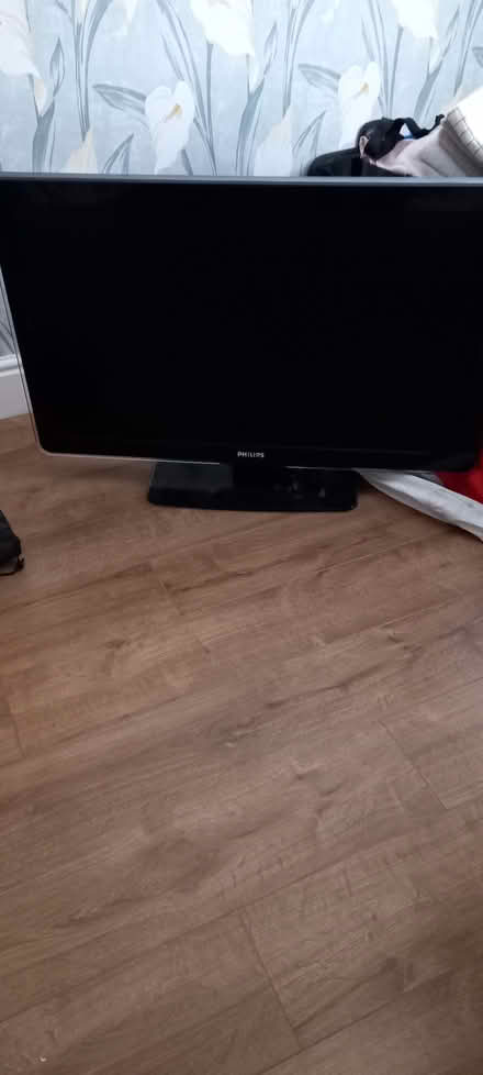 Photo of free 42 inch Philips TV (Halfway S20) #1