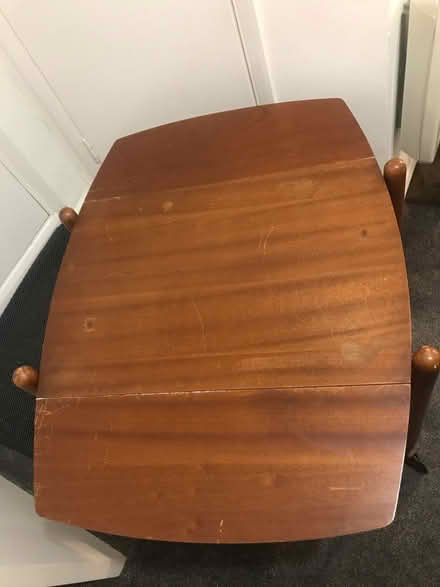 Photo of free Small extendable table (Sutton SM1) #2