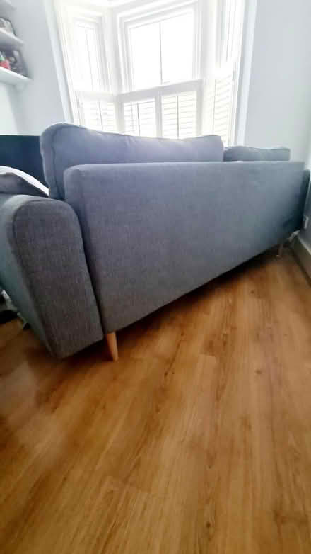 Photo of free Sofa (GU52) #4