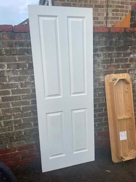 Photo of free White door (OX5) #1
