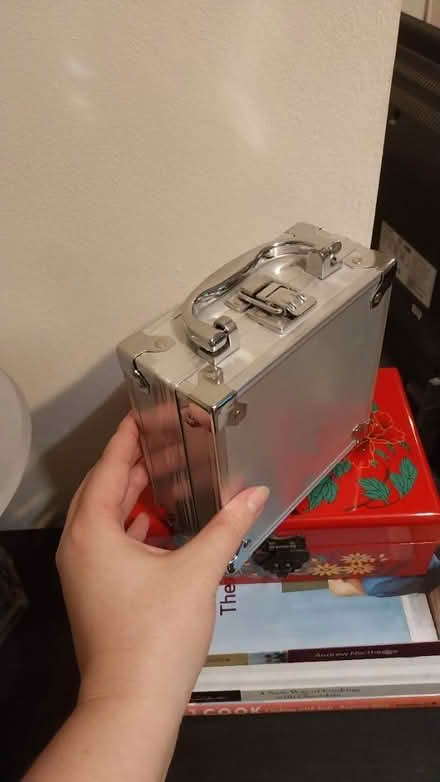 Photo of free Small silver box/case (Earley RG6) #2