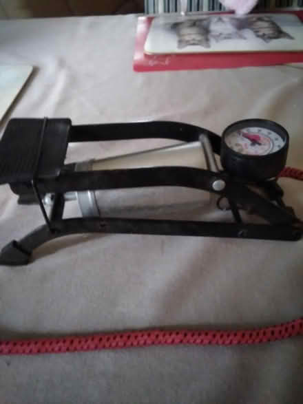 Photo of free Foot Pump (HP2 heme Hempstead) #1