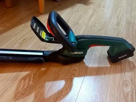 Photo of free Cordless hedge trimmer (Stoneybank EH21) #1
