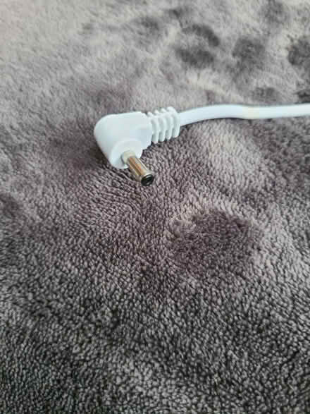 Photo of DC 3.5 mm/1.35 mm 5 V barrel cable (Headington, OX3) #4