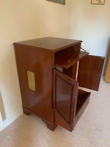 Photo of free TV Cupboard (Devizes Wiltshire SN10) #2