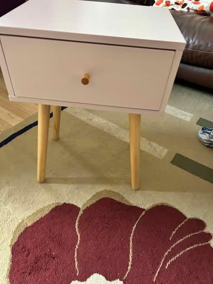 Photo of free Mini table (AL2) #1