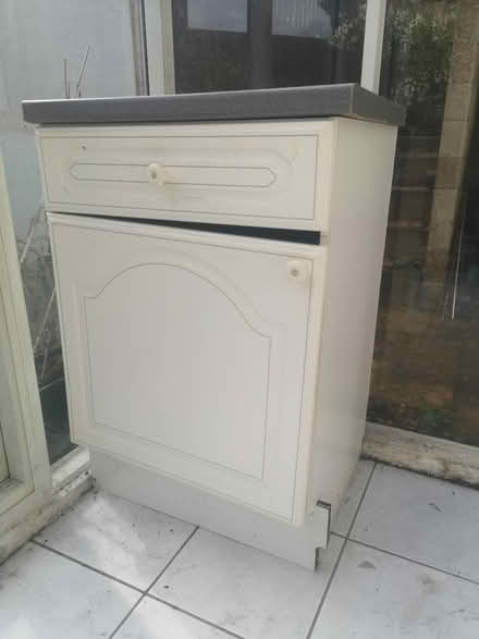 Photo of free Single kitchen unit (Oldfield Park) #1