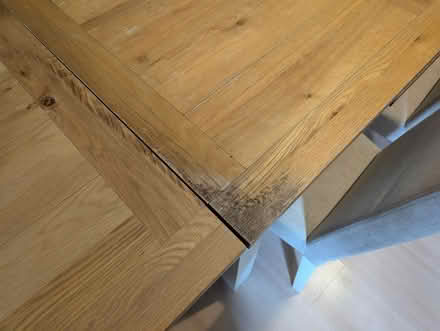 Photo of free Extendable Wooden table (LU34) #4