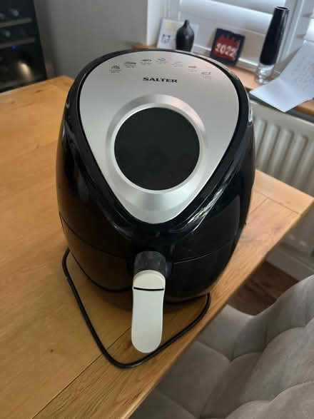 Photo of free Small Salter Airfryer (Billericay CM12) #1