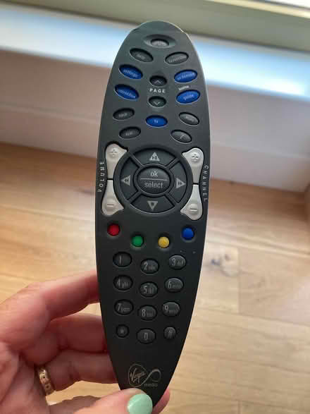 Photo of free TV remote control for Virgin Media (Acton W3) #1