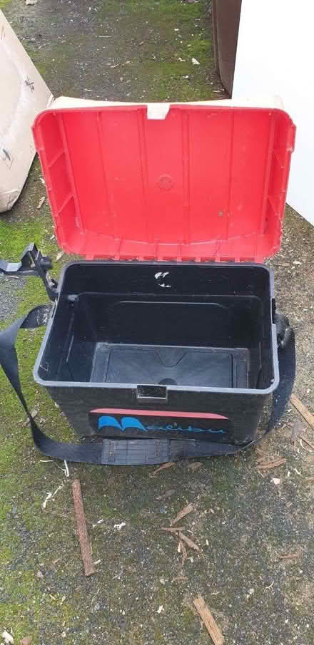 Photo of free fishing seat/box (Carbrook S9) #1