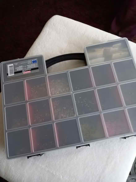 Photo of free hundreds of beads (Southwick BN42) #3