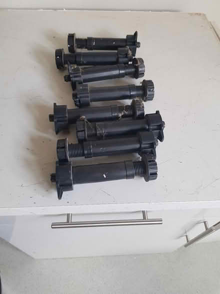 Photo of free X2 kitchen cabnets (Stevenage SG2) #2
