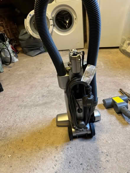 Photo of free Shark Transformer Vacuum Cleaner (Cheadle Hulme SK8) #2