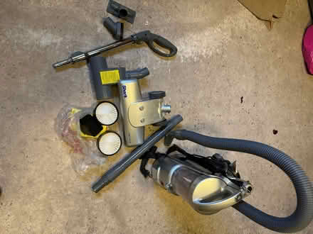 Photo of free Shark Transformer Vacuum Cleaner (Cheadle Hulme SK8) #4