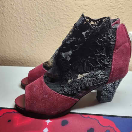 Photo of free Fancy red shoes W 8.5 (near cambrian library san jose) #2