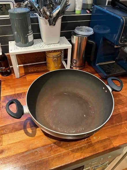 Photo of free Large wok (Hoe PL1) #1