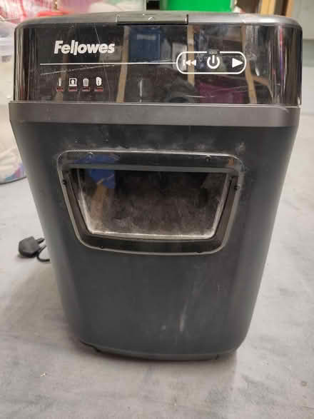 Photo of free Fellowes paper shredder (Easton) #1