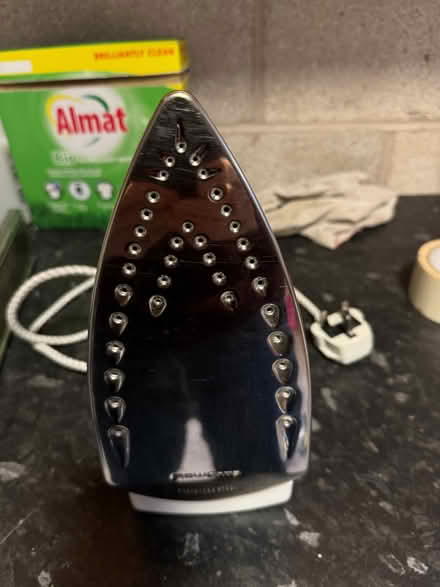 Photo of free Rowenta Steam Iron (Cheadle Hulme SK8) #3