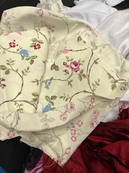 Photo of free Selection of Fabric Pieces (E16) #4