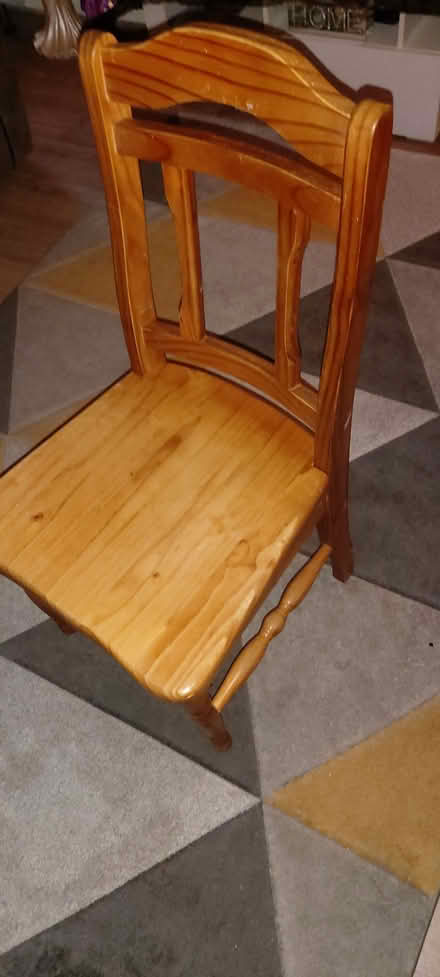 Photo of free Table and chairs (BT14) #3